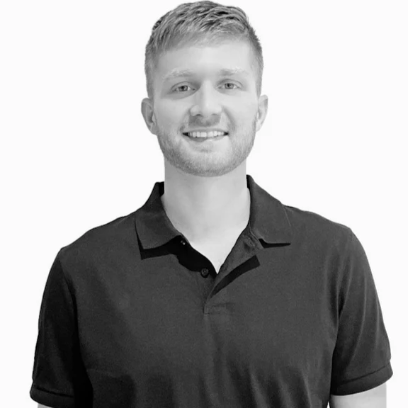 Professional headshot of Marketing Expertise - Digital Marketing Specialist
